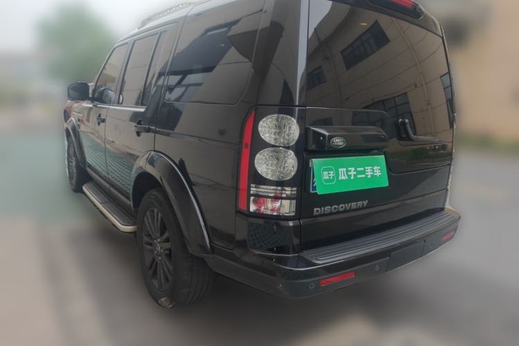 Used Land Rover Discovery 2016 3.0 SC Obsidian Black Heritage Edition HSE Rear Left 45 Deg
