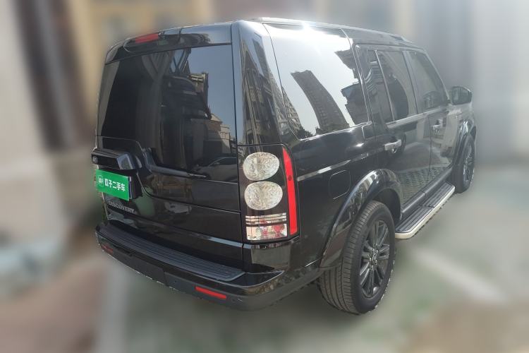 Used Land Rover Discovery 2016 3.0 SC Obsidian Black Heritage Edition SE Rear Right 45 Deg