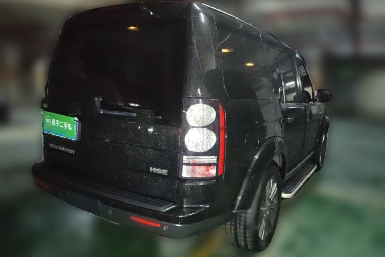 Used Land Rover Discovery 2016 3.0 SC Obsidian Black Heritage Edition HSE Rear Right 45 Deg