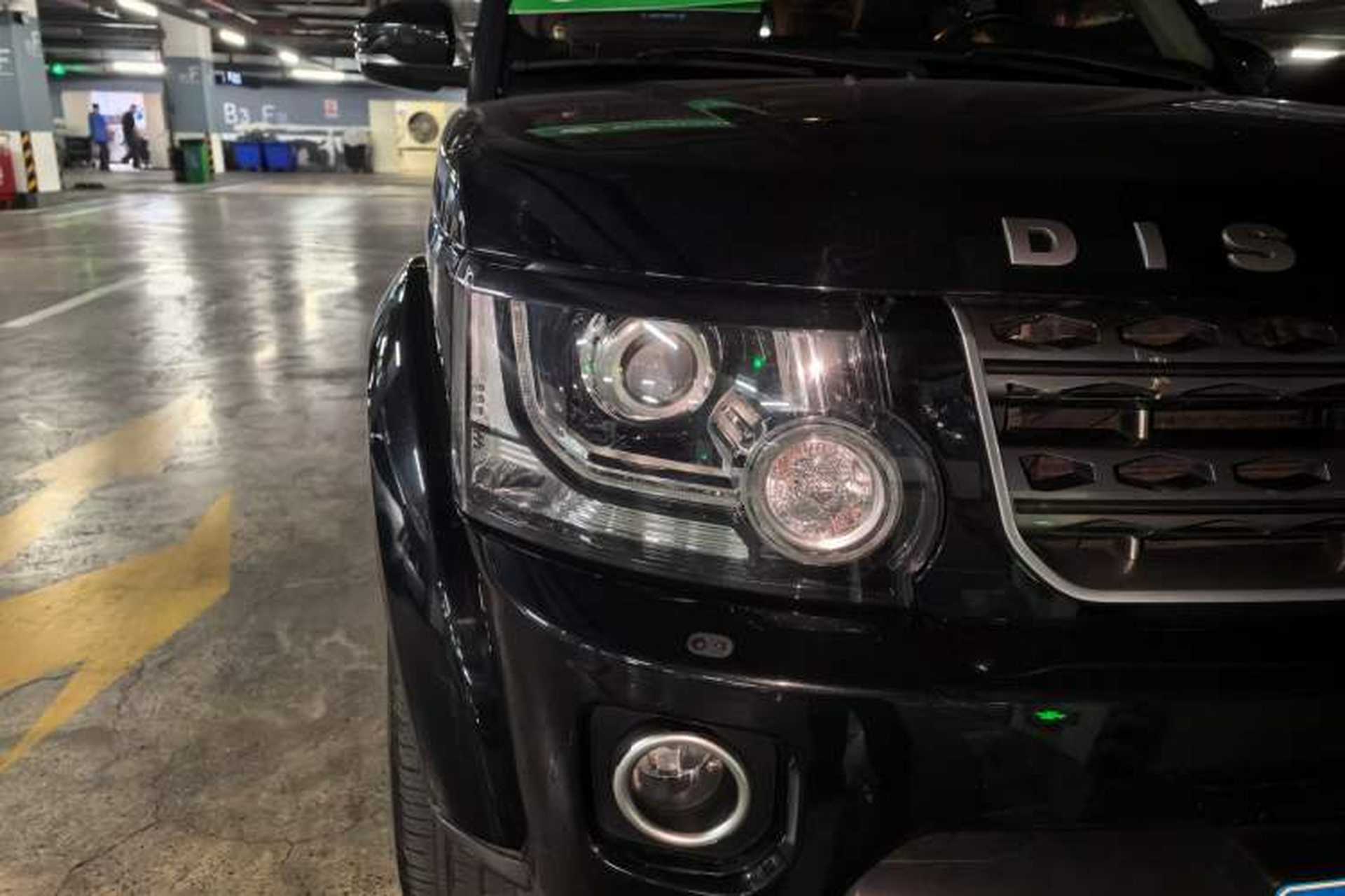 Used Land Rover Discovery 2016 3.0 SC V6 HSE Right Front Headlight