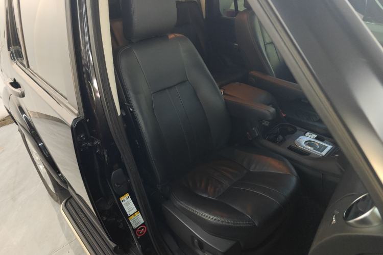 Used Land Rover Discovery 2016 3.0 SC V6 SE Right Front Seat
