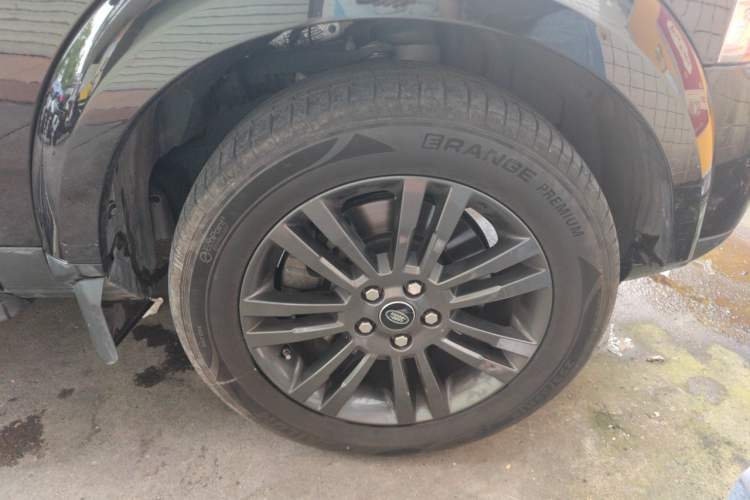 Used Land Rover Discovery 2016 3.0 SC V6 HSE Right Front Wheel Hub