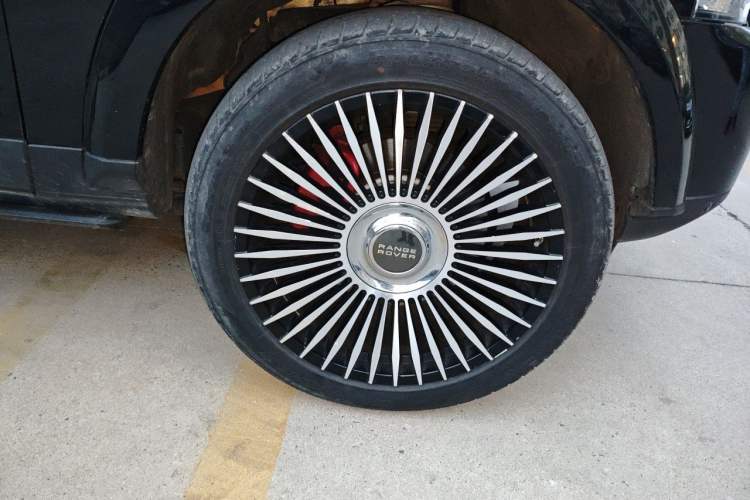 Used Land Rover Discovery 2016 3.0 SC V6 HSE Right Front Wheel Hub