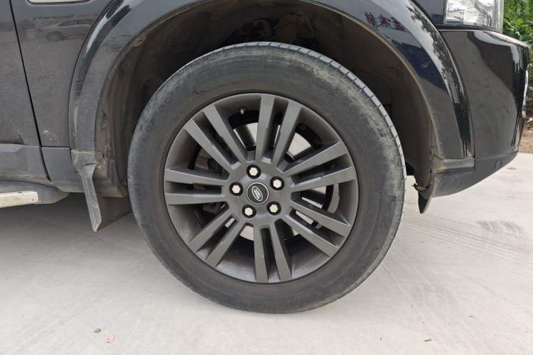 Used Land Rover Discovery 2016 3.0 SC V6 SE Right Front Wheel Hub