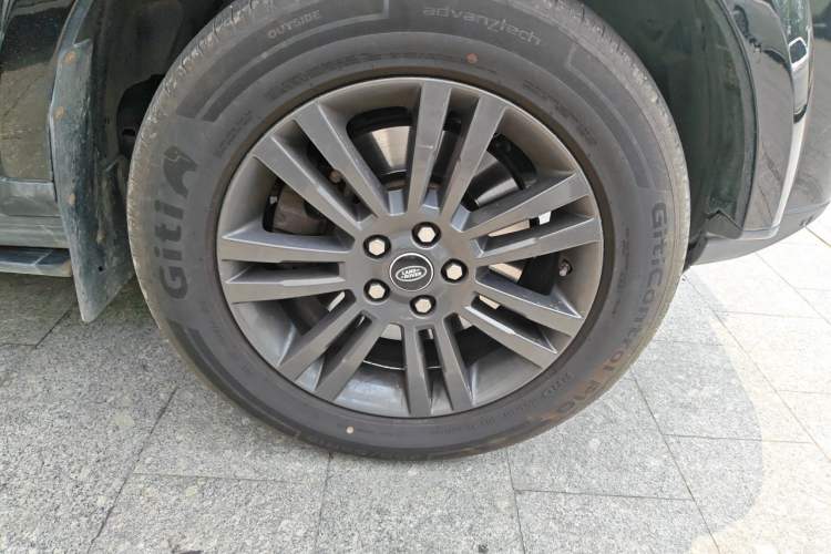 Used Land Rover Discovery 2016 3.0 SC V6 HSE Luxury Right Front Wheel Hub