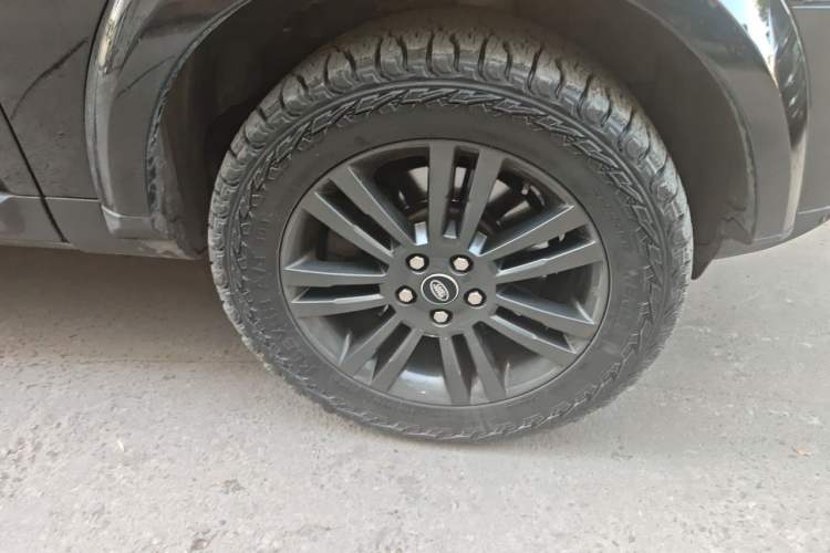 Used Land Rover Discovery 2016 3.0 SDV6 Black Edition HSE Diesel Version Right Front Wheel Hub