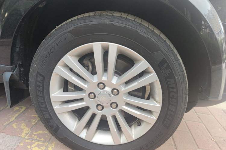 Used Land Rover Discovery 2016 3.0 SC V6 HSE Right Front Wheel Hub