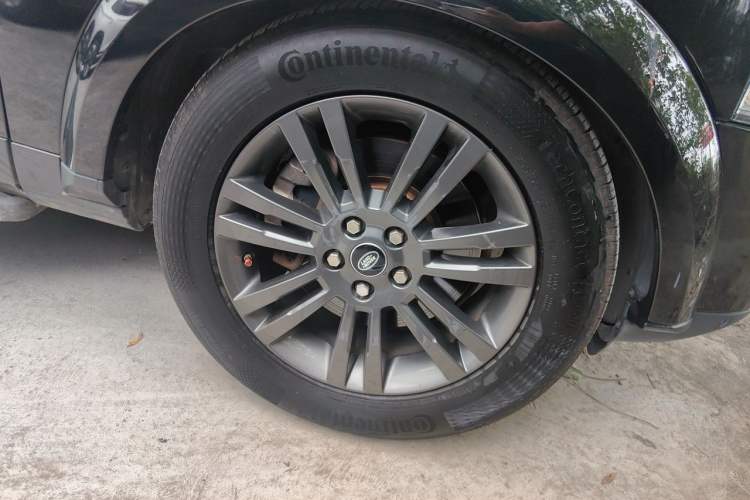 Used Land Rover Discovery 2016 3.0 SC Zhenfeng Limited Edition Right Front Wheel Hub