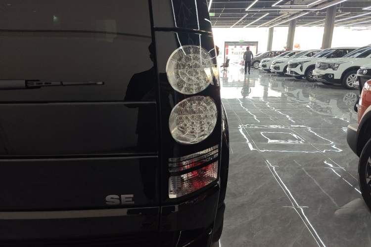 Used Land Rover Discovery 2016 3.0 SC V6 SE Right Rear Taillight