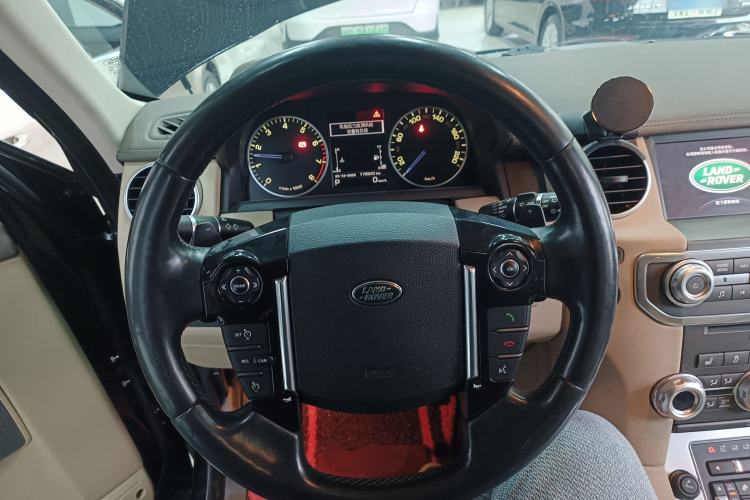 Used Land Rover Discovery 2016 3.0 SC V6 HSE Steering Wheel