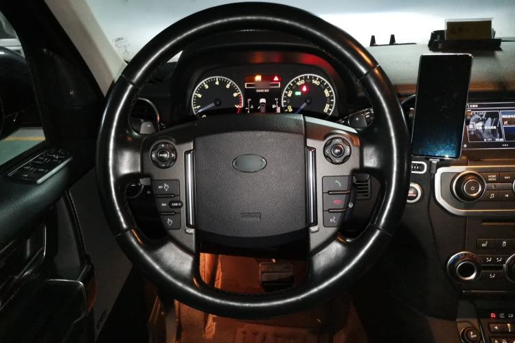 Used Land Rover Discovery 2016 3.0 SC V6 HSE Luxury Steering Wheel