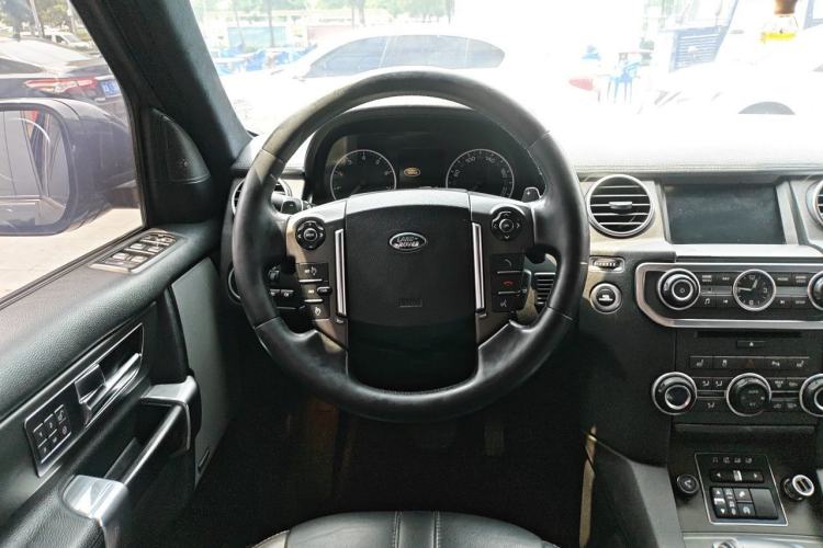 Used Land Rover Discovery 2016 3.0 SC V6 HSE Luxury Steering Wheel