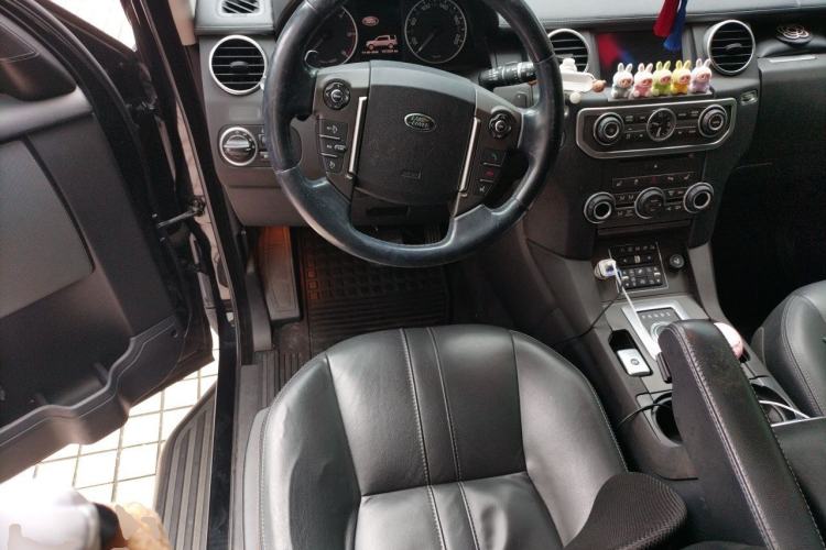 Used Land Rover Discovery 2016 3.0 SDV6 HSE Diesel Edition Steering Wheel