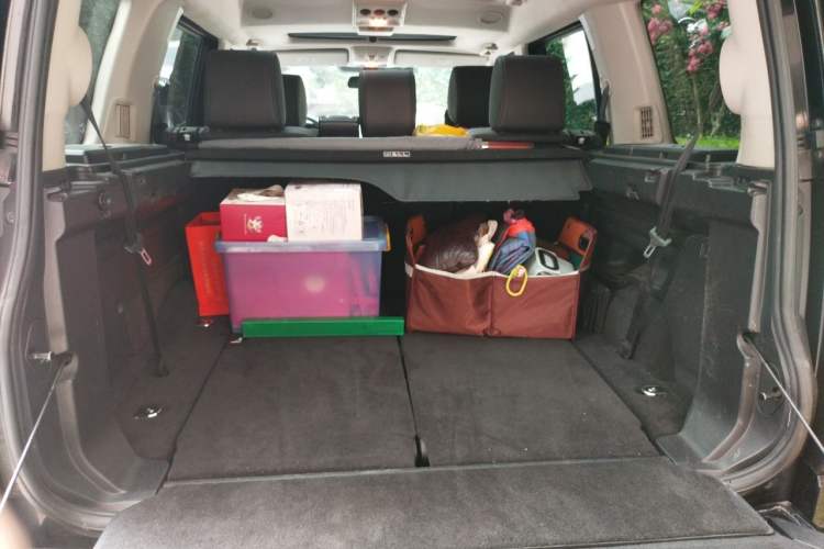 Used Land Rover Discovery 2016 3.0 SDV6 HSE Diesel Edition Trunk