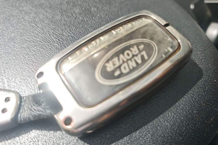 Used Land Rover Discovery  Vehicle Key