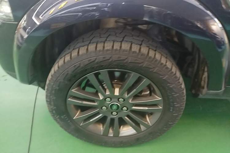 Used Land Rover Discovery 2016 3.0 SDV6 HSE Diesel Edition Exterior 4