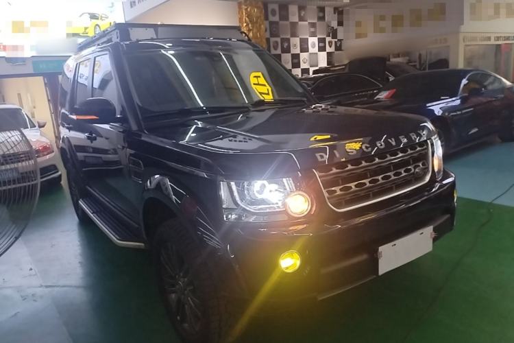 Used Land Rover Discovery 2016 3.0 SDV6 HSE Diesel Edition Front Right 45 Deg