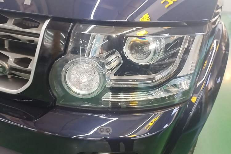 Used Land Rover Discovery 2016 3.0 SDV6 HSE Diesel Edition Left Front Headlight