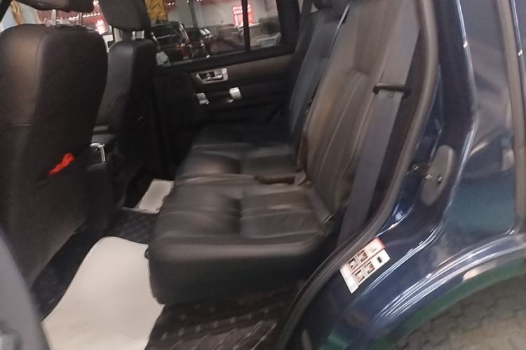 Used Land Rover Discovery 2016 3.0 SDV6 HSE Diesel Edition Left Rear Seat