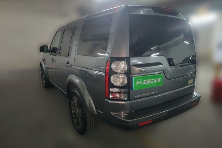 Used Land Rover Discovery 2016 3.0 SC V6 HSE Luxury Rear Left 45 Deg