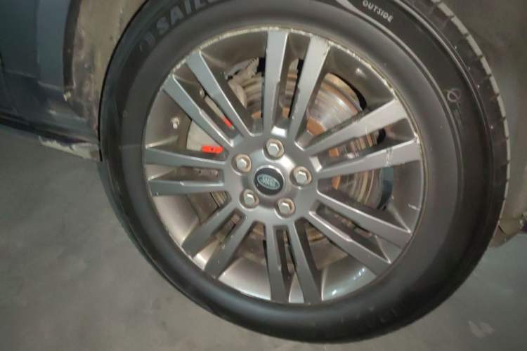 Used Land Rover Discovery 2016 3.0 SC V6 HSE Luxury Right Front Wheel Hub