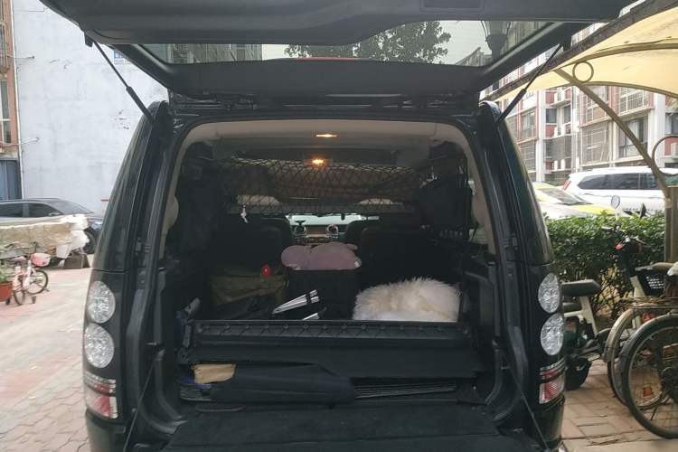 Used Land Rover Discovery 2016 3.0 SC V6 HSE Trunk