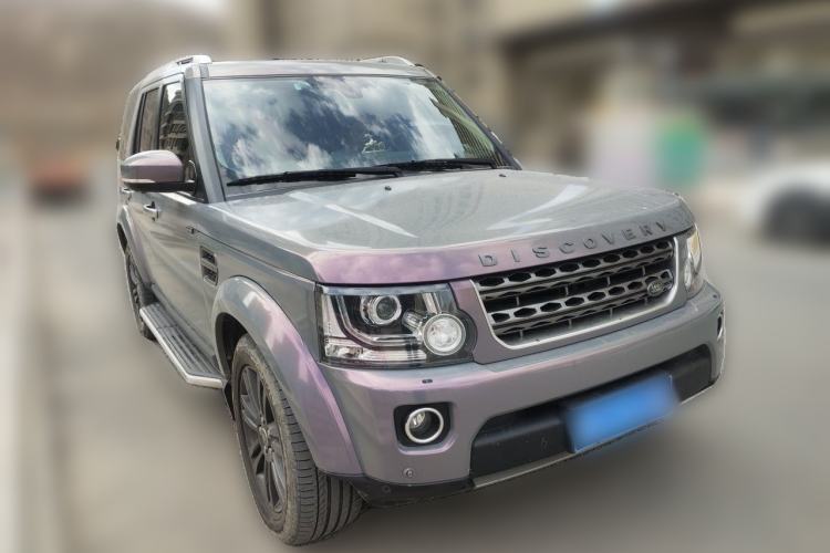 Used Land Rover Discovery 2016 3.0 SC V6 HSE Luxury Front Right 45 Deg