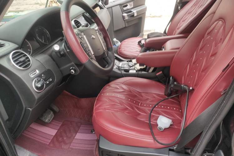 Used Land Rover Discovery 2016 3.0 SC V6 HSE Luxury Left Front Seat