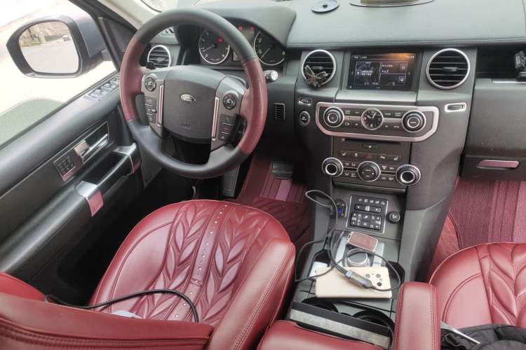 Used Land Rover Discovery 2016 3.0 SC V6 HSE Luxury Steering Wheel