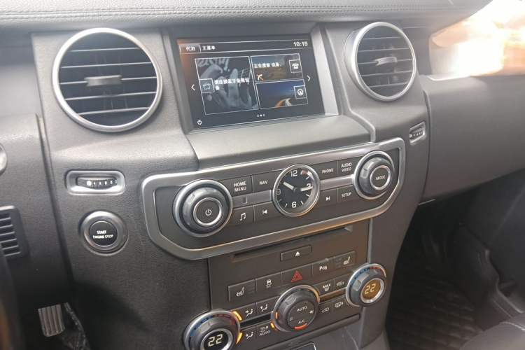 Used Land Rover Discovery 2016 3.0 SC Obsidian Black Heritage Edition HSE Audio And AC Panel