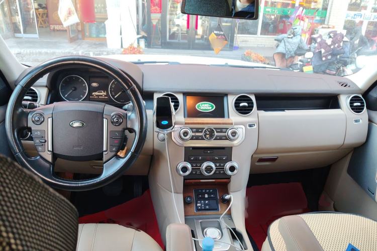 Used Land Rover Discovery 2016 4th Generation 3.0T HSE 7-Seater U.S. Specification Center Console