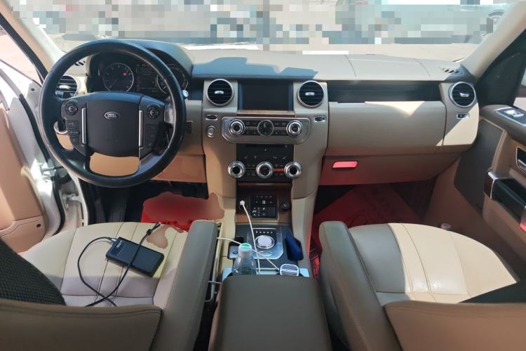 Used Land Rover Discovery  Center Console