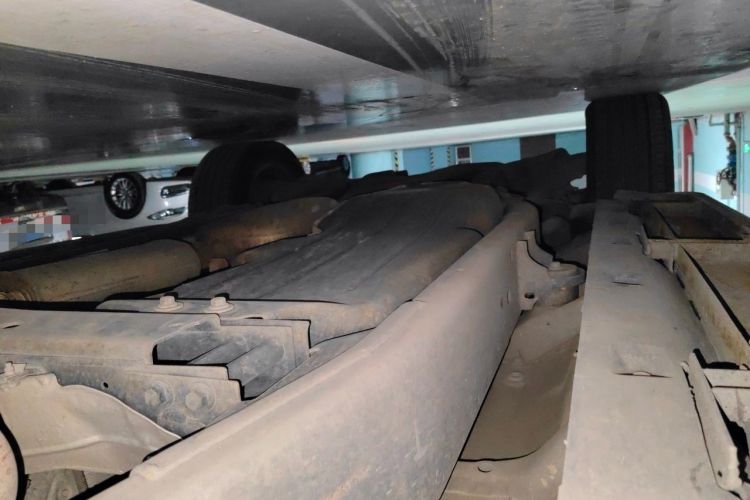 Used Land Rover Discovery  Chassis Front Right