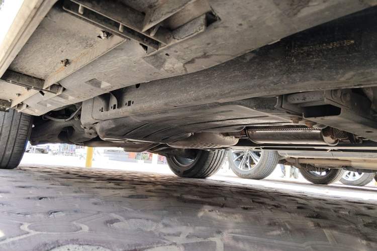 Used Land Rover Discovery  Chassis Front Right