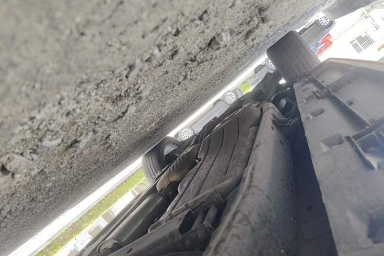 Used Land Rover Discovery 2016 3.0 SC V6 HSE Chassis Front Right