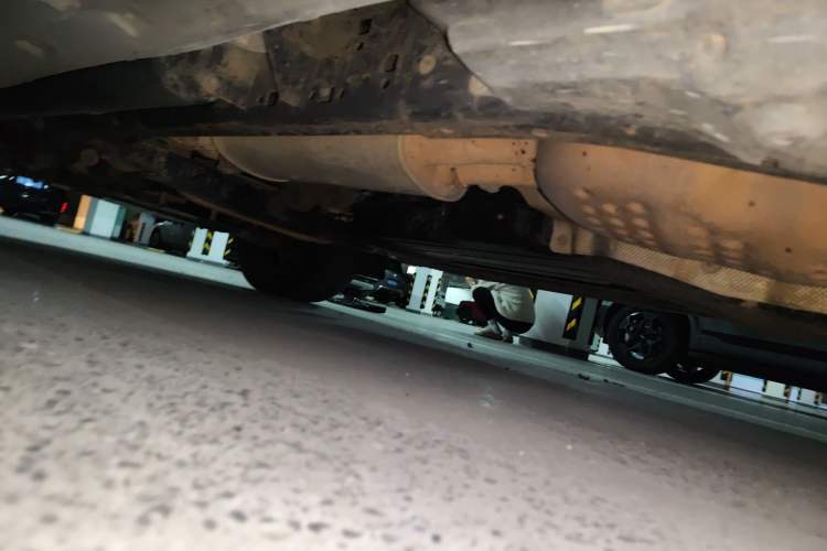 Used Land Rover Discovery 2016 3.0 SC Zhenfeng Limited Edition Chassis Rear Left