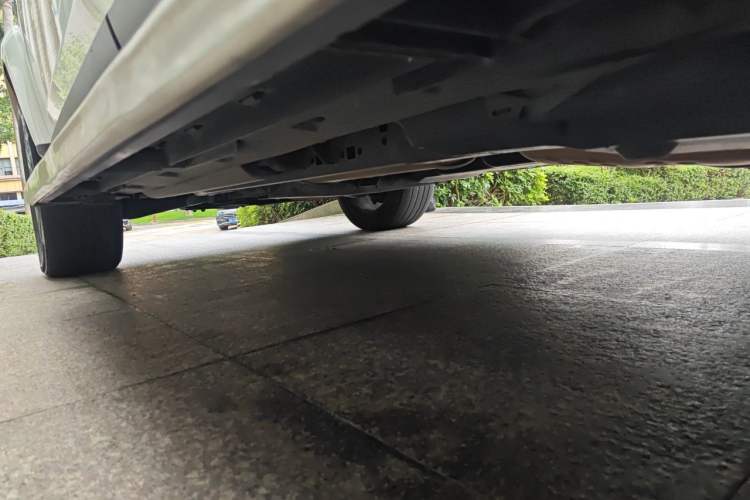 Used Land Rover Discovery 2016 3.0 SC V6 HSE Chassis Rear Left