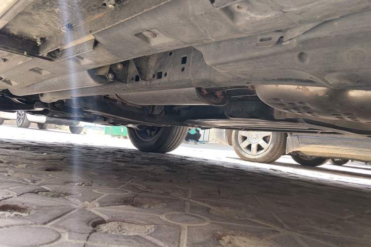 Used Land Rover Discovery  Chassis Rear Left