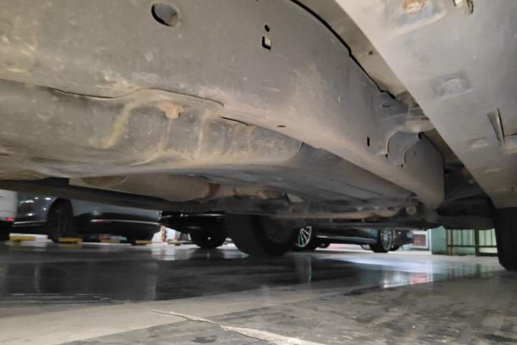 Used Land Rover Discovery  Chassis Rear Right