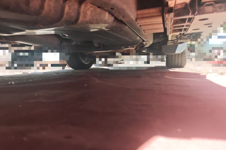Used Land Rover Discovery  Chassis Rear Right