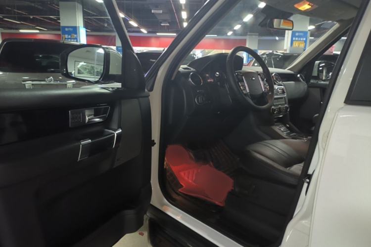 Used Land Rover Discovery 2016 3.0 SC V6 SE Driver Seat