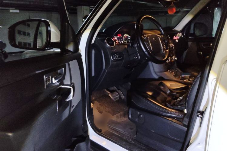 Used Land Rover Discovery 2016 3.0 SC V6 HSE Driver Seat