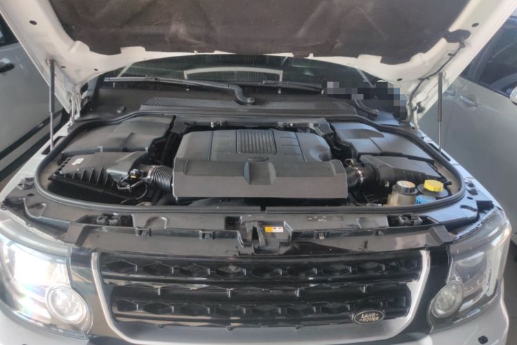 Used Land Rover Discovery 2016 3.0 SC V6 HSE Engine Bay