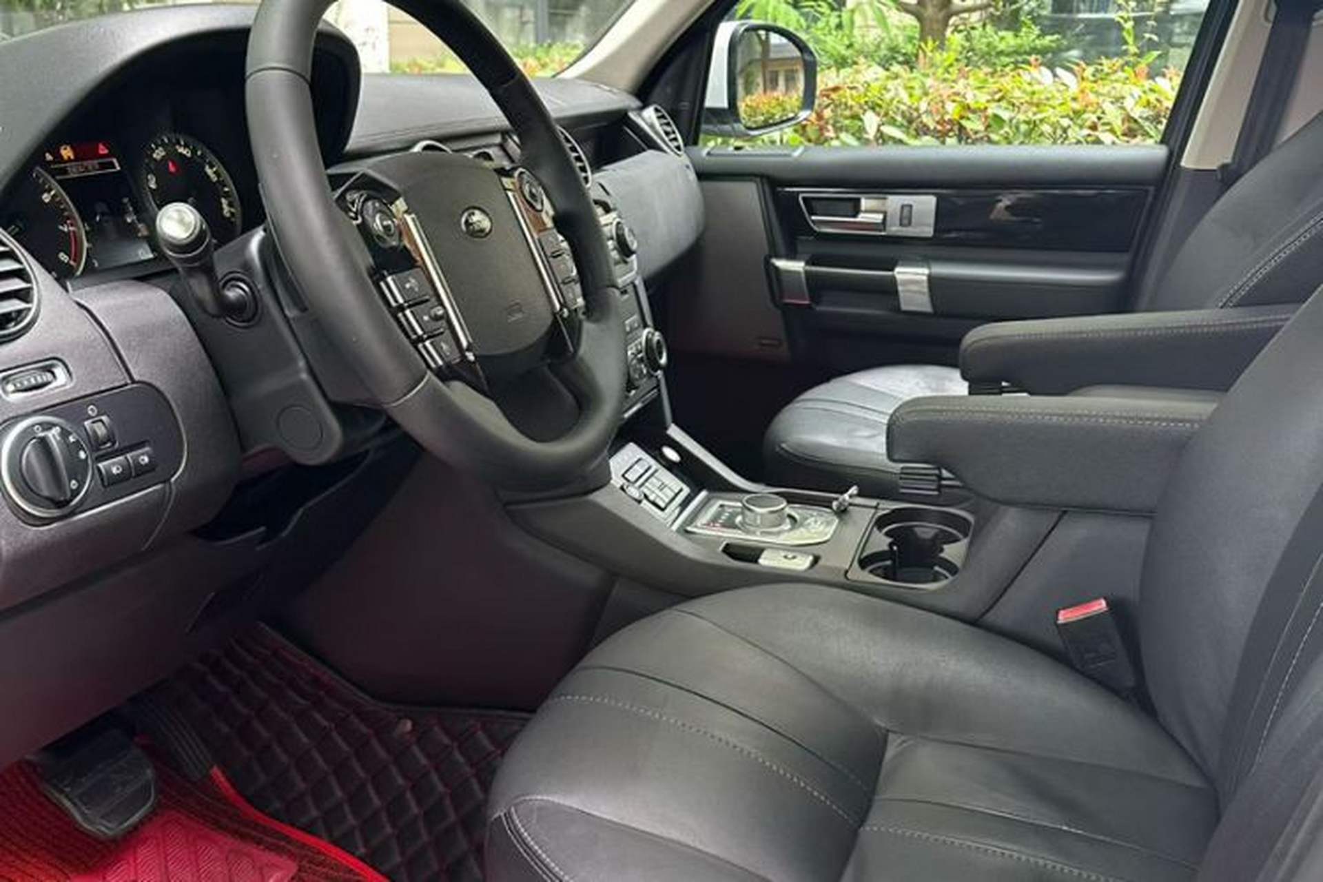 Used Land Rover Discovery 2016 3.0 SC V6 SE Exterior 1