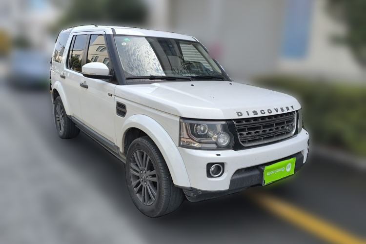 Used Land Rover Discovery 2016 3.0 SC Obsidian Black Heritage Edition SE Exterior 2