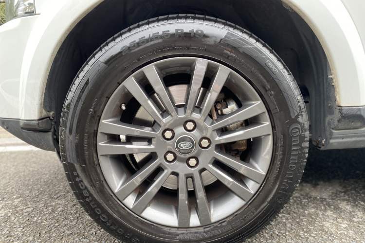 Used Land Rover Discovery 2016 3.0 SC Obsidian Black Heritage Edition HSE Exterior 6
