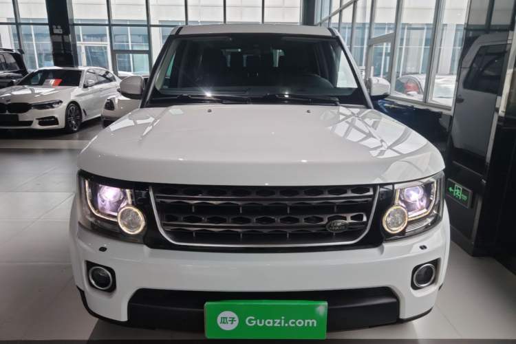 Used Land Rover Discovery 2016 3.0 SC V6 SE Front
