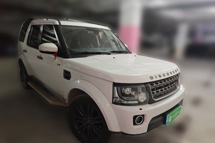 Used Land Rover Discovery 2016 3.0 SC Obsidian Black Heritage Edition SE Front Right 45 Deg