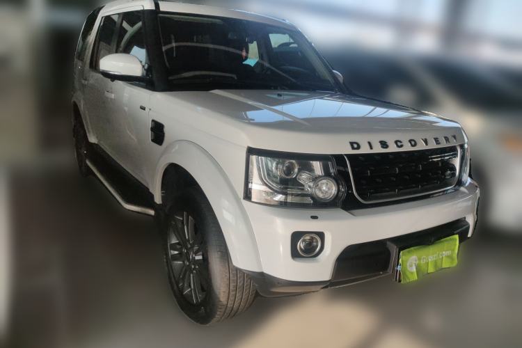 Used Land Rover Discovery 2016 3.0 SC V6 HSE Front Right 45 Deg