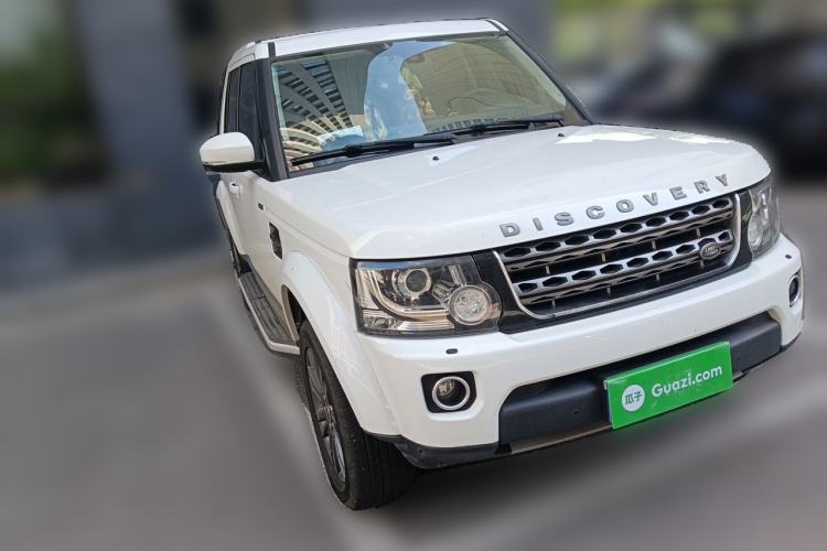 Used Land Rover Discovery 2016 4th Generation 3.0 SC Black Edition Collection HSE Front Right 45 Deg